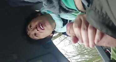 cách xem sex Trắng được fucked cu3x trong ass bởi một anh chàng da đen lớn tuổi.